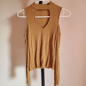 B2G1 FREE, Low cut, cut out top